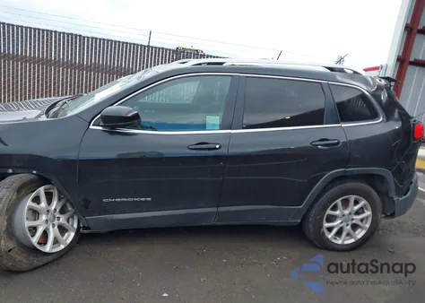 2016 Jeep Cherokee Latitude из США, поврежденный, VIN 1C4PJMCS0GW334438